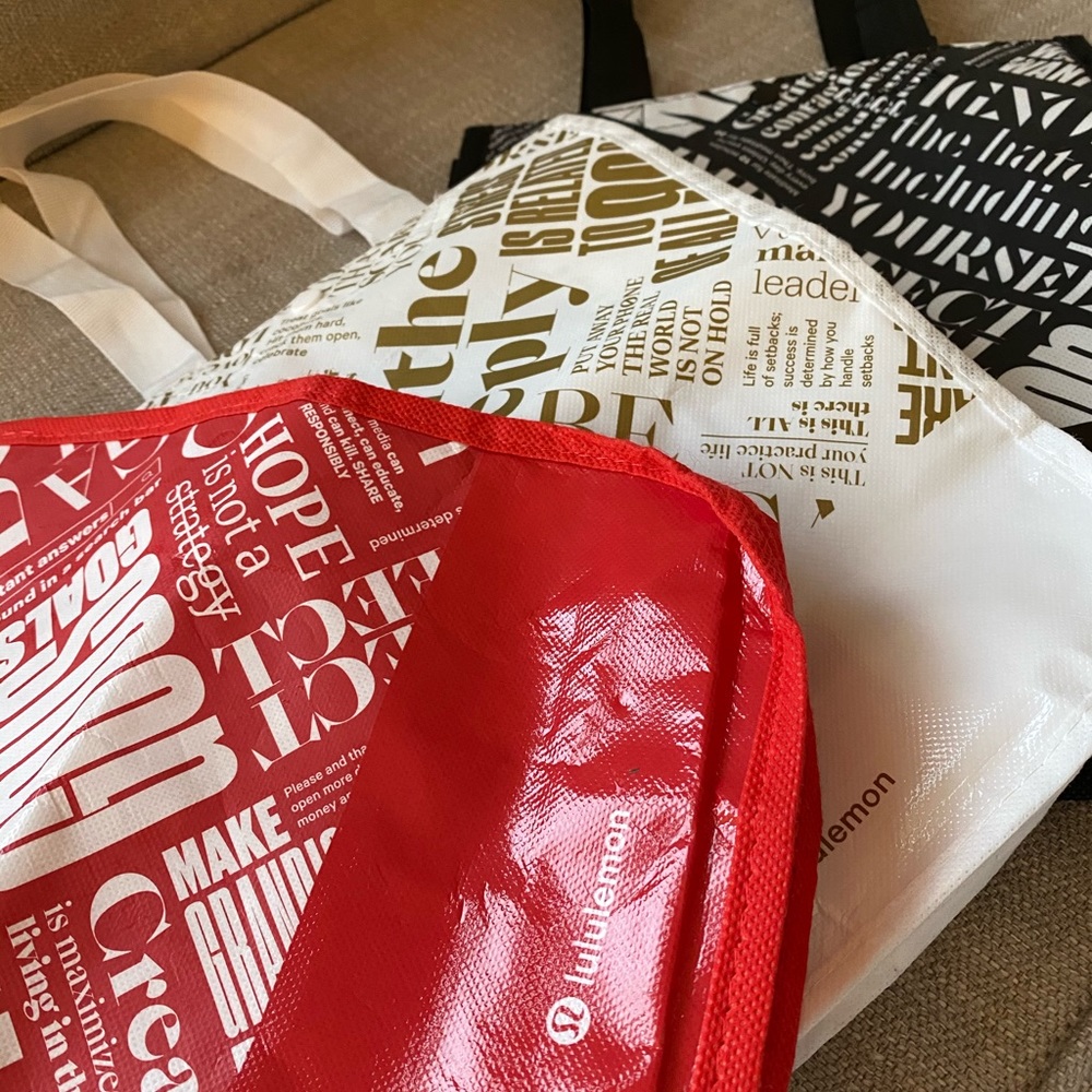 Lululemon reusable bag